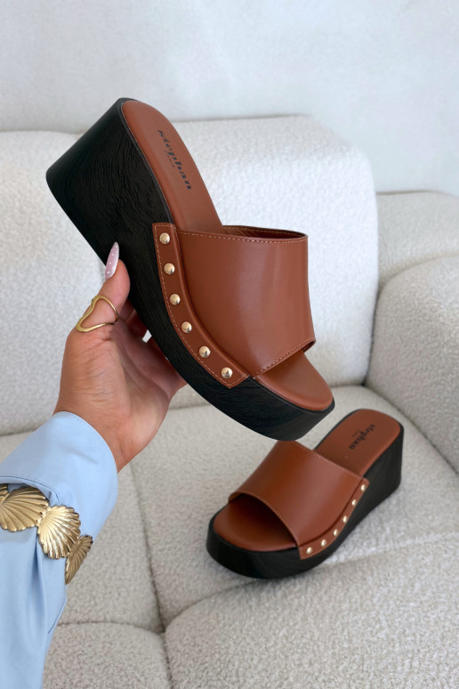 Moteriškos aukso spalvos platforminės šlepetės Arionne, rudos spalvos