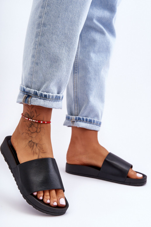 Klasikinio modelio Moteriškas Šlepetės juodos spalvos Rolien