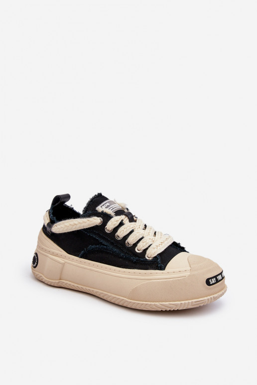 Moteriškas Sneakers modelio batai GOE NN2N4061 juodos spalvos