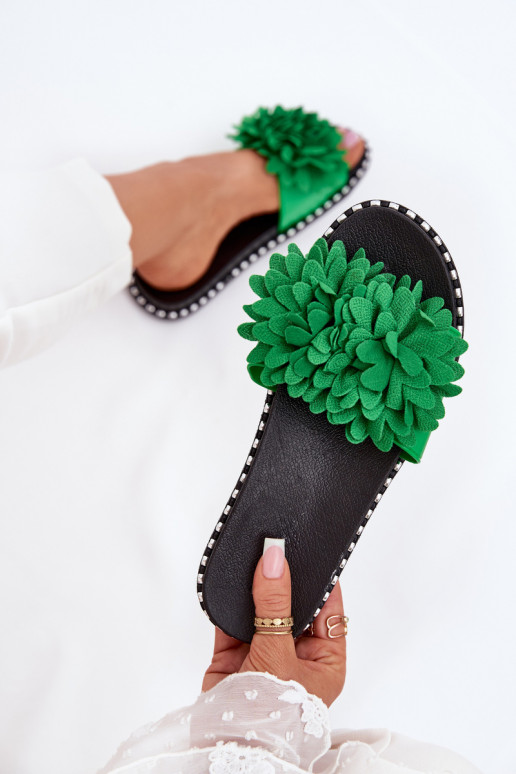 Moteriškos šlepetės Ozdobione su gėlių motyvaisami žalios spalvos Cellanen