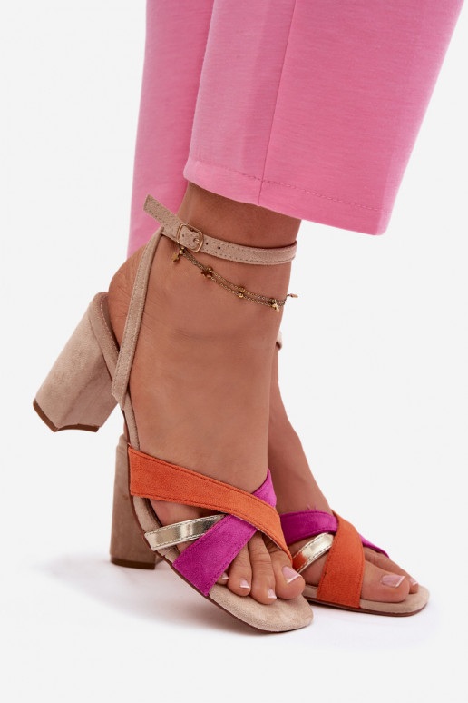 Moteriškos aukštakulnės basutės su juostelėmis iš eko zomšosoĮe smėlio spalvos Karilora