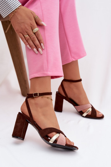 Moteriškos aukštakulnės basutės su juostelėmis iš eko zomšosoĮe CzekoladoĮe Karilora