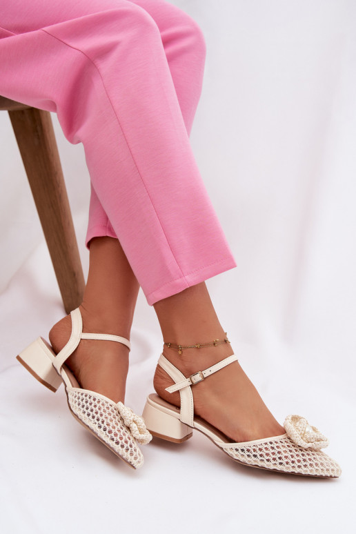 Moteriškos basutės Klocke Su puošniais Detalem dramblio kaulo spalvos Vionessa