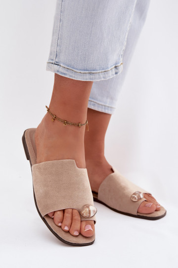 Šlepetės Moteriškas butas Su puošniais Detalem iš eko zomšosoĮe smėlio spalvos Selavine