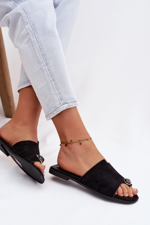 Šlepetės Moteriškas butas Su puošniais Detalem iš eko zomšosoĮe juodos spalvos Selavine