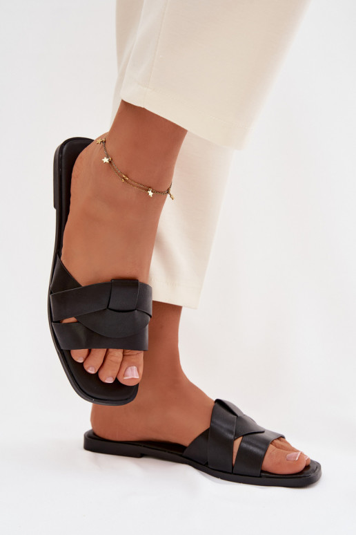 Šlepetės Moteriškas butas su juostelėmis juodos spalvos Tai turirissae