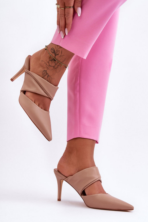 Odinės šlepetės su plonais kulniukais smėlio spalvos Aveline