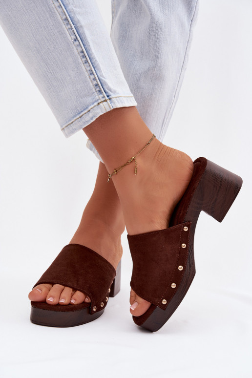 Moteriškos šlepetės Klocke Ze aukso spalvosmi Smeigės CzekoladoĮe Davessa