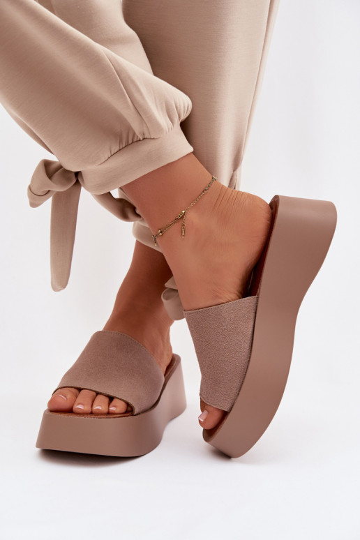 Moteriškos šlepetės su platforma smėlio spalvos Liorisse