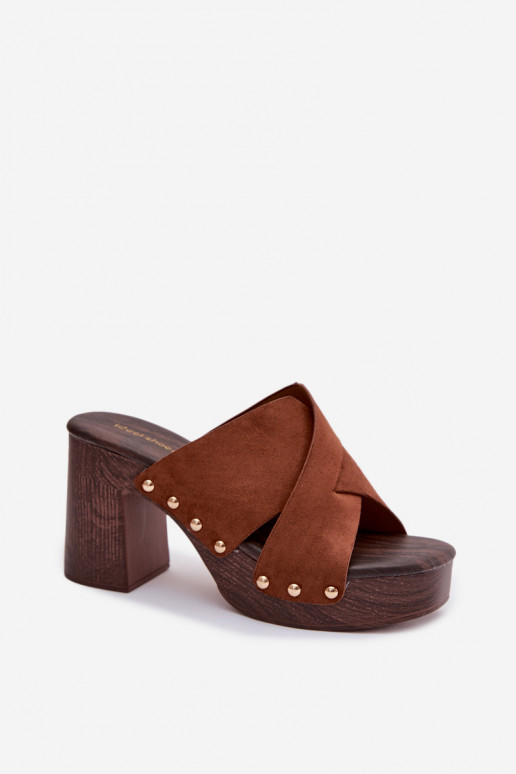 Moteriškos šlepetės su kulniukais Ze aukso spalvosmi Smeigės rudos spalvos Nerelle