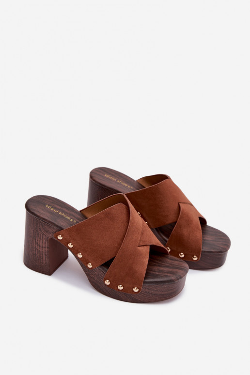 Moteriškos šlepetės su kulniukais Ze aukso spalvosmi Smeigės rudos spalvos Nerelle