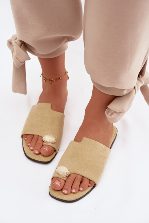 Šlepetės Moteriškas butas Su puošniais Detalem iš eko zomšosoĮe geltonos spalvos Selavine