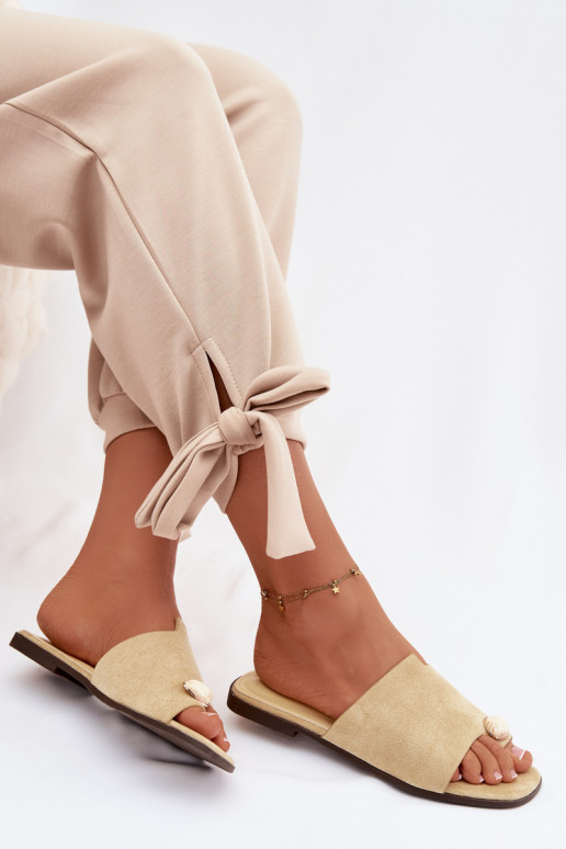 Šlepetės Moteriškas butas Su puošniais Detalem iš eko zomšosoĮe geltonos spalvos Selavine