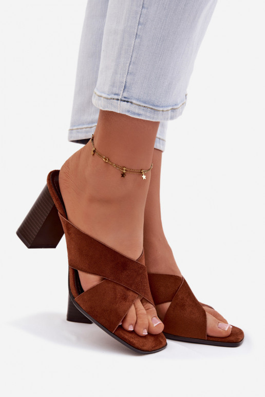 Moteriškos šlepetės su kulniukais rudos spalvos Denessa