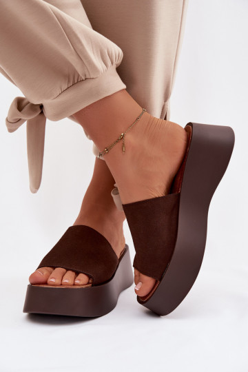 Moteriškos šlepetės su platforma CzekoladoĮe Liorisse