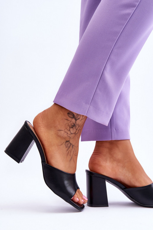 Moteriškas Oda Klasikinio modelio Šlepetės juodos spalvos Loara