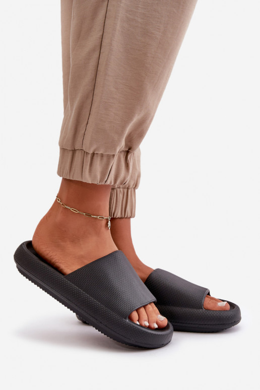 Moteriškas Lengvos putplasčio šlepetės Ant storo pado juodos spalvos Querceria