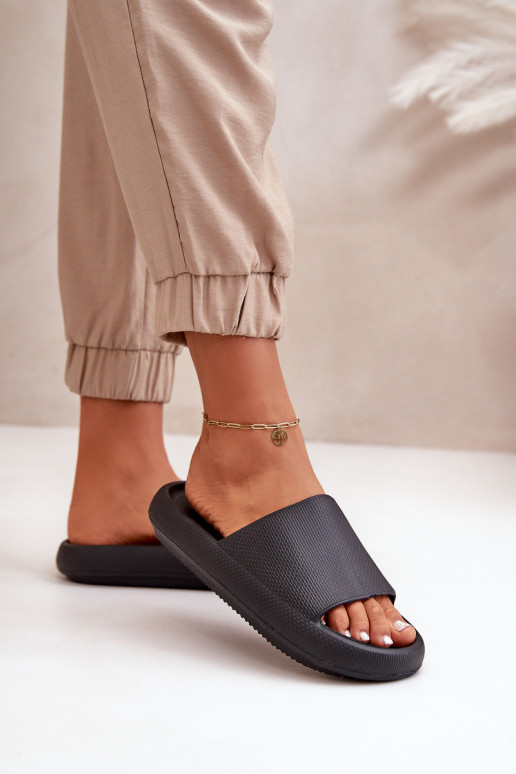 Moteriškas Lengvos putplasčio šlepetės Ant storo pado juodos spalvos Querceria