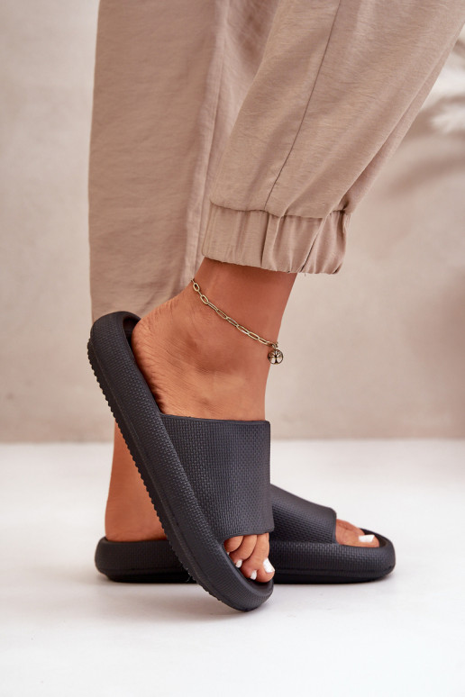 Moteriškas Lengvos putplasčio šlepetės Ant storo pado juodos spalvos Querceria