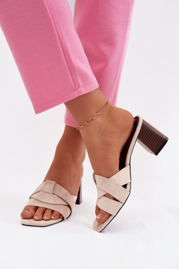 Moteriškos šlepetės su kulniukais su juostelėmis iš eko zomšosoĮe smėlio spalvos Corivelle 2