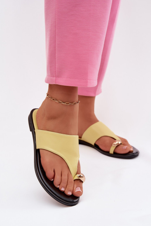 Šlepetės Moteriškas butas Eko Oda Ze aukso spalvosm Detalem geltonos spalvos Lavessa