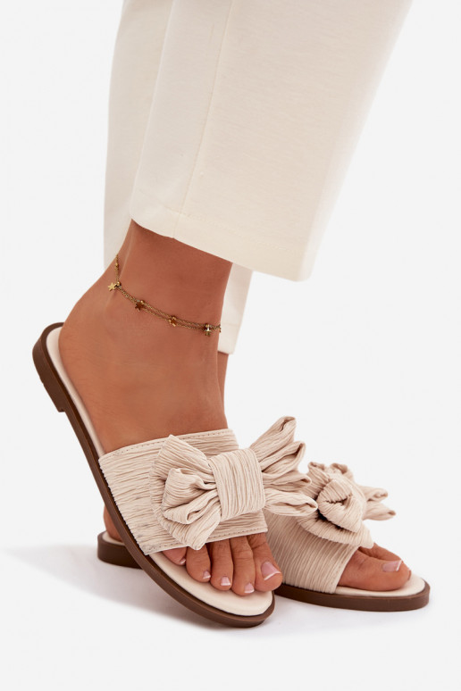 Moteriškos šlepetės su plačiais kulniukais ir kaspinais smėlio spalvos Amivelle