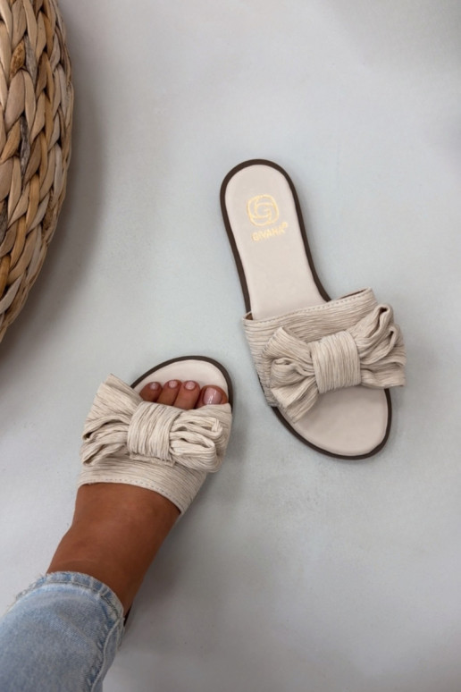 Moteriškos šlepetės su plačiais kulniukais ir kaspinais smėlio spalvos Amivelle