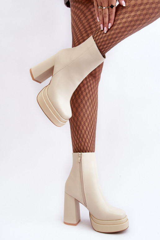 Moteriškas Aulinukai Aukštajame poste ir platforma dramblio kaulo spalvos Sandstra