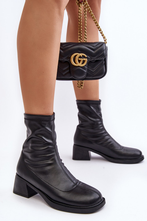 Moteriški aulinukai Ant žemo kulno juodos spalvos Aphroteia