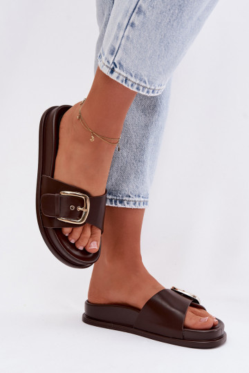 Moteriškos šlepetės su aukso spalvos sagtimis CzekoladoĮe Rosivana