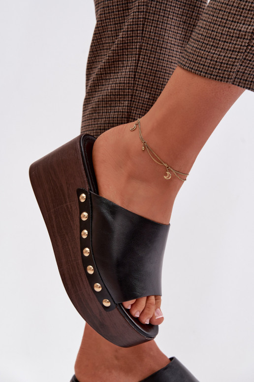 Moteriškos šlepetės Ant platformos ir platforma Ze aukso spalvosmi Smeigės juodos spalvos Farinelle