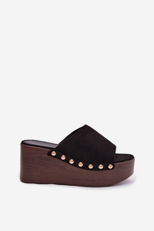 Moteriškos šlepetės Ant platformos Ze aukso spalvosmi Smeigės iš eko zomšosoĮe juodos spalvos Helivina