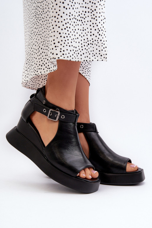 Moteriškos basutės su platforma I Koturnie iš eko odos juodos spalvos Hloeli