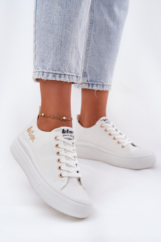 Laisvalaikio bateliai su platforma Lee Cooper LCIN-24-44-2462L baltos spalvos