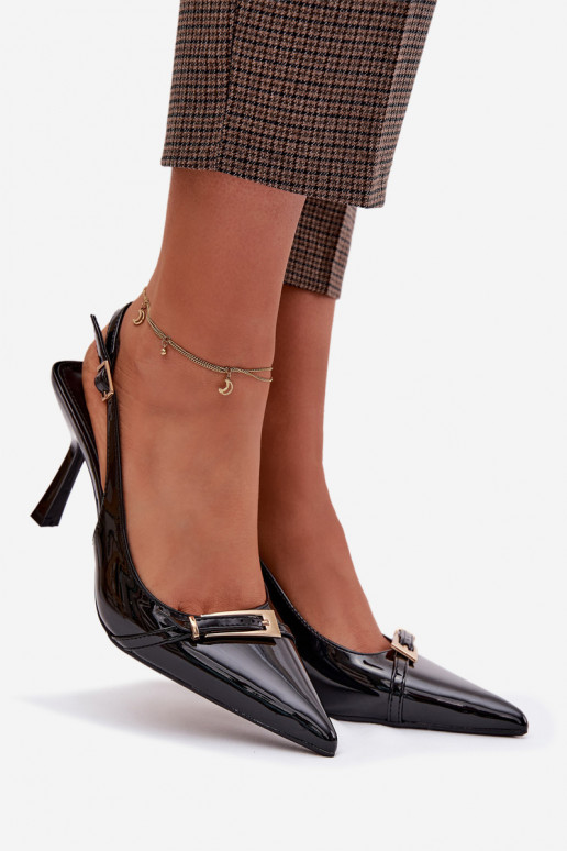 Lakuotos basutės moterims su plonais kulniukais su aukso spalvos sagtimis juodos spalvos Bellivra