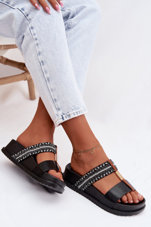 Moteriškos šlepetės su platforma su juostelėmis I aukso spalvosm Detalem juodos spalvos Tahlia