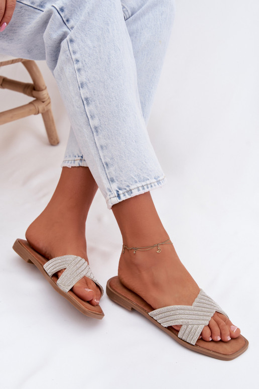 Moteriškos šlepetės su plačiais kulniukais su tviskančiomis akutėmis sidabro spalvos Zinnia