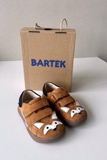 Odiniai batai barefoot vaikiški su Lisa tema Bartek 8600563 rudos spalvos 2