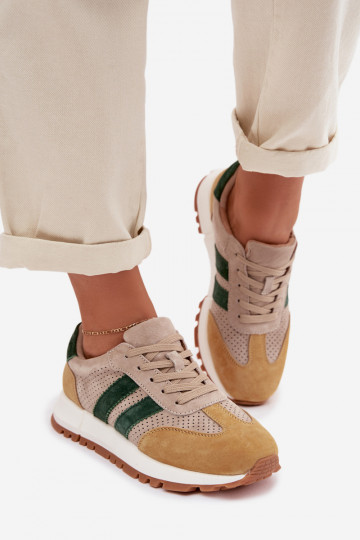Moteriški batai Sneakers modelio iš natūralaus zomšo smėlio-geltonos spalvos