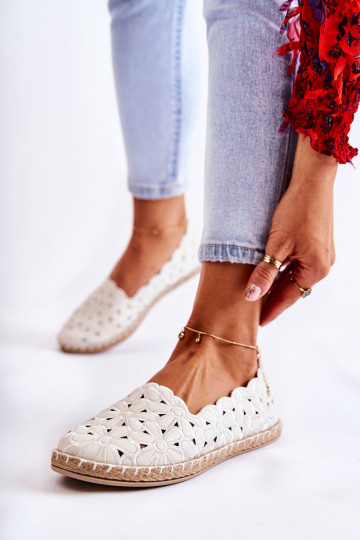 Moteriškas Įsispiriamo modelio Balerinos su gėlytėmis baltos spalvos Vennice