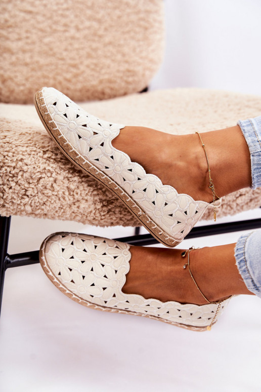 Moteriškas Įsispiriamo modelio Balerinos su gėlytėmis baltos spalvos Vennice