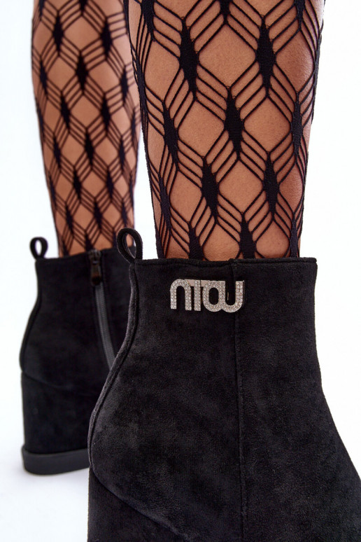 iš zomšos pašiltinti Aulinukai Ant platformos su ornamentais juodos spalvos Vere