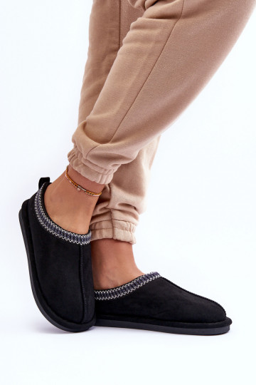 Moteriškas iš zomšos šlepetės su kailiuku juodos spalvos Polinna 2