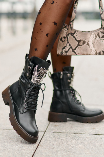 Eko Oda Darbiniai kulkšnies batai Su dekoracija pašiltinti D&A MR880-080 juodos spalvos