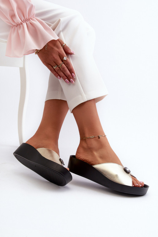 Odinės šlepetės Moteriškas su ornamentais aukso spalvos S.Barski KV27-027