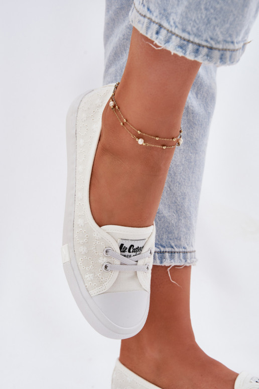 Sportbačiai Laisvalaikio bateliaisuHaftem Lee Cooper LCIN-25-31-3447L baltos spalvos