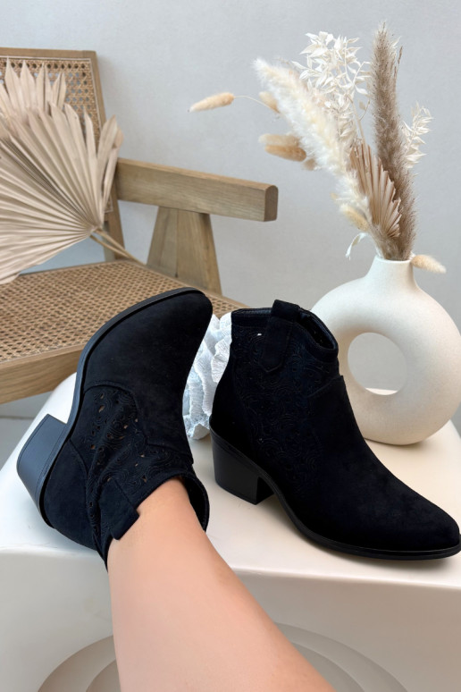 Ažūriniai moteriški kaubojiško stiliaus aulinukai su kulniukais S.Barski HY61-8012 juodos spalvos