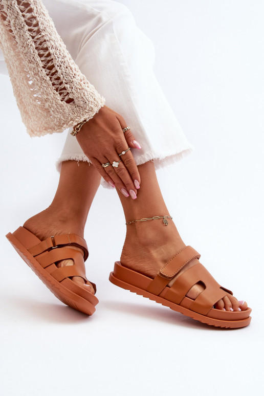 Klasikinio modelio Moteriškos šlepetės rudos spalvos Molie