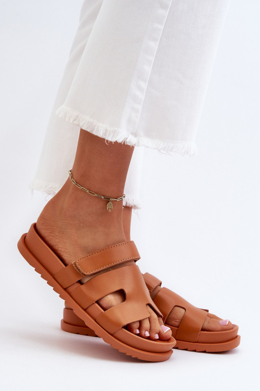 Klasikinio modelio Moteriškos šlepetės rudos spalvos Molie