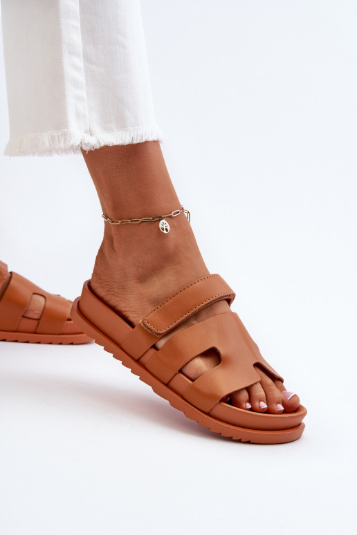 Klasikinio modelio Moteriškos šlepetės rudos spalvos Molie